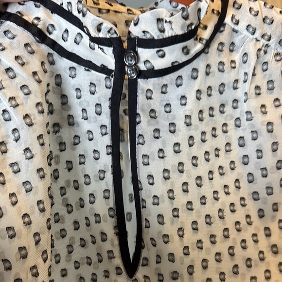 J Crew Elegant Black and White Women's Top size 10 - Picture 4 of 5